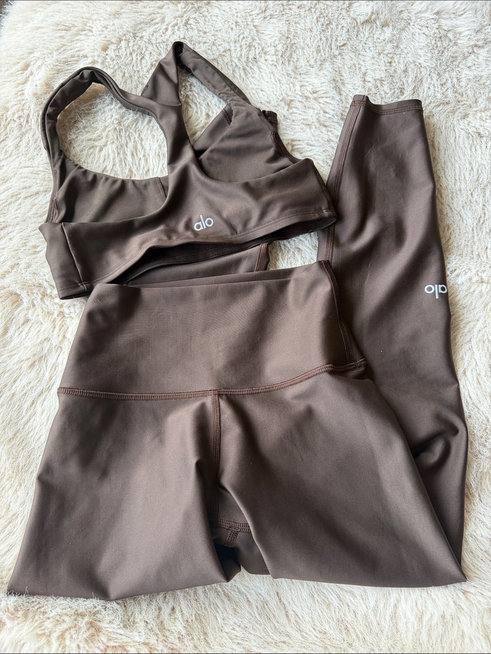 Alo Yoga Set